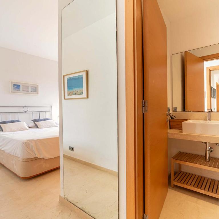 Can Marti Cirerer by Sealand Villas - Apartment with Pool View - 16