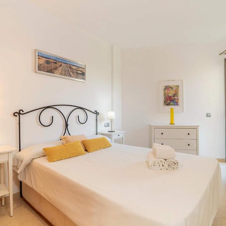 Can Marti Cirerer by Sealand Villas - Apartment with Pool View - 22