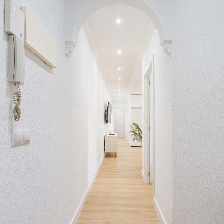 Amplio piso Moncloa - Apartment - 8