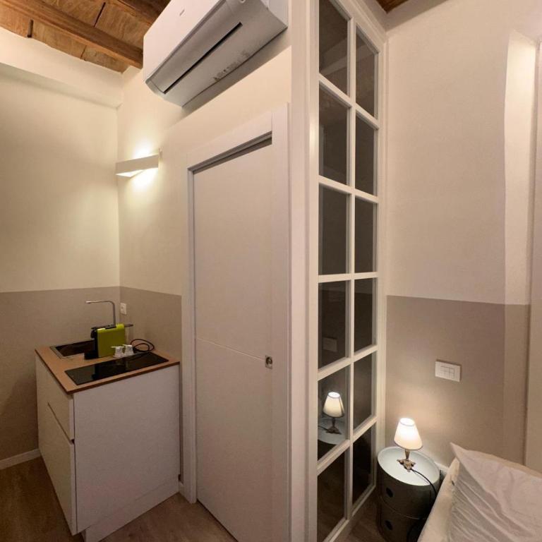 The Stylish Flat - Modena Adriano - Room #1735031702 - 1