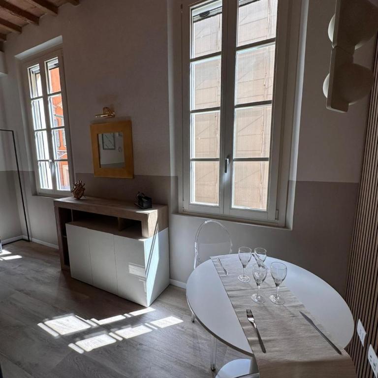 The Stylish Flat - Modena Adriano - Room #1735031701 - 3