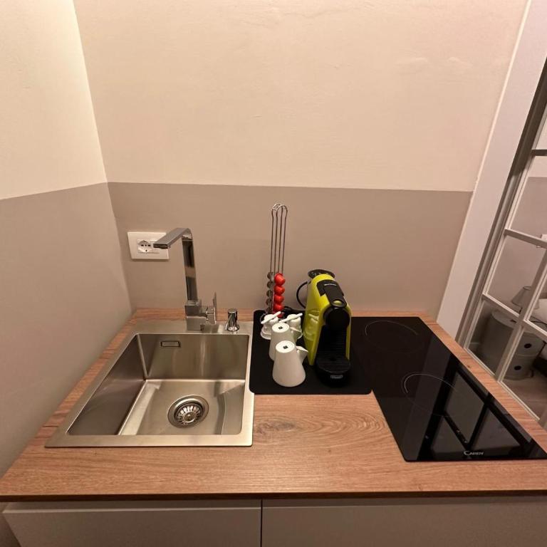 The Stylish Flat - Modena Adriano - Room #1735031702 - 16