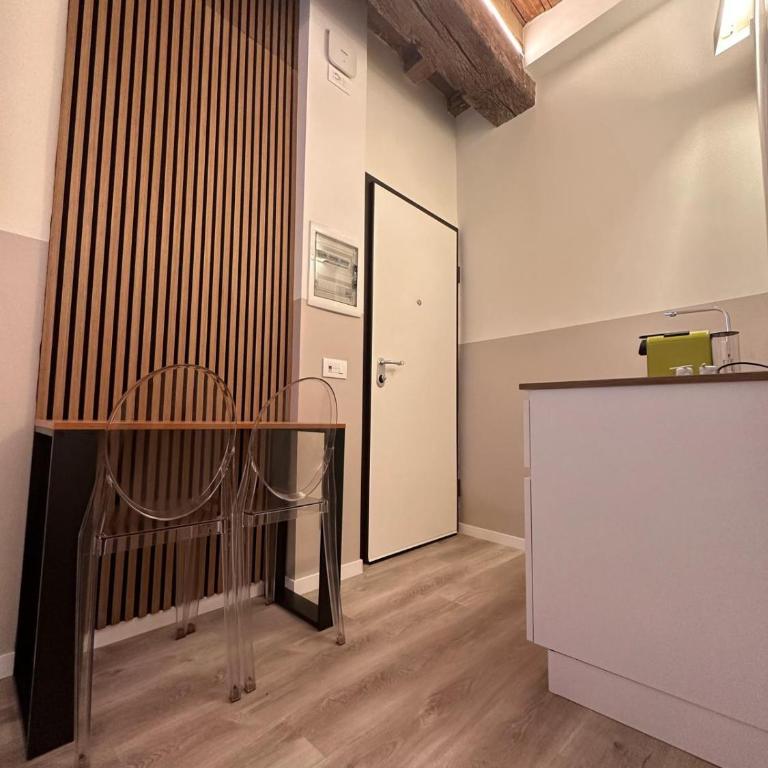 The Stylish Flat - Modena Adriano - Room #1735031702 - 18