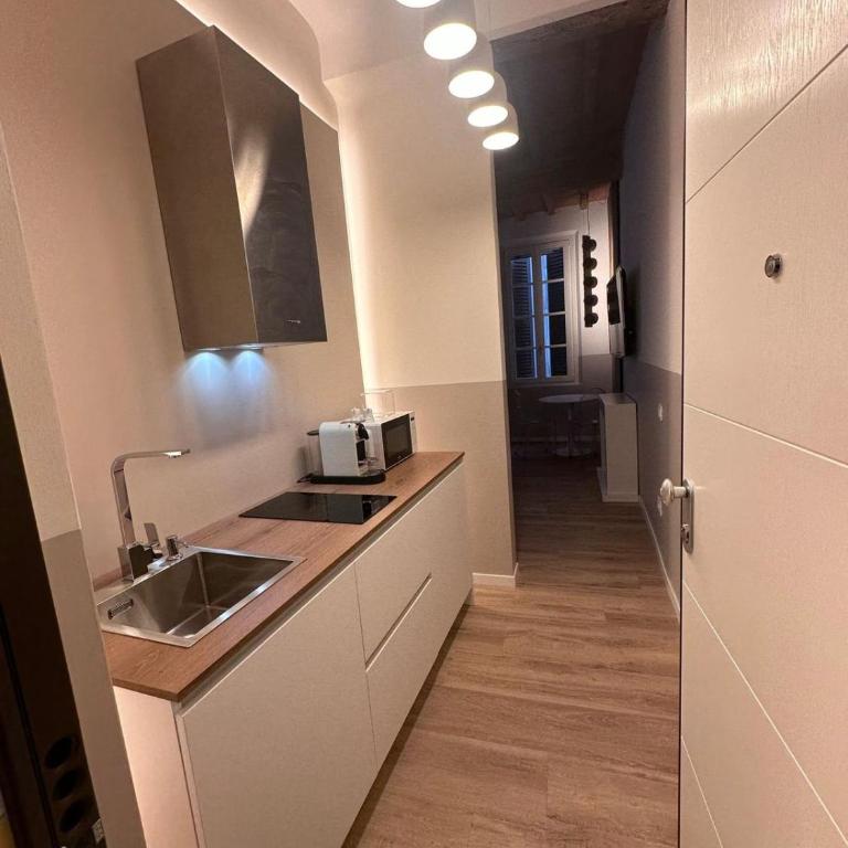 The Stylish Flat - Modena Adriano - Room #1735031701 - 14