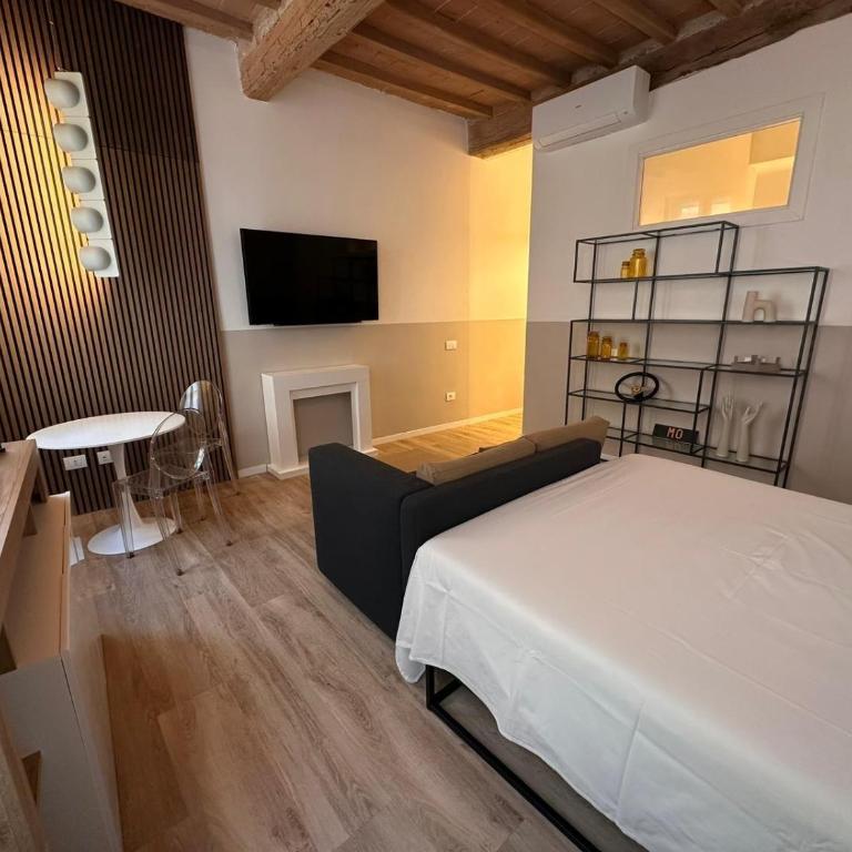 The Stylish Flat - Modena Adriano - Room #1735031701 - 21
