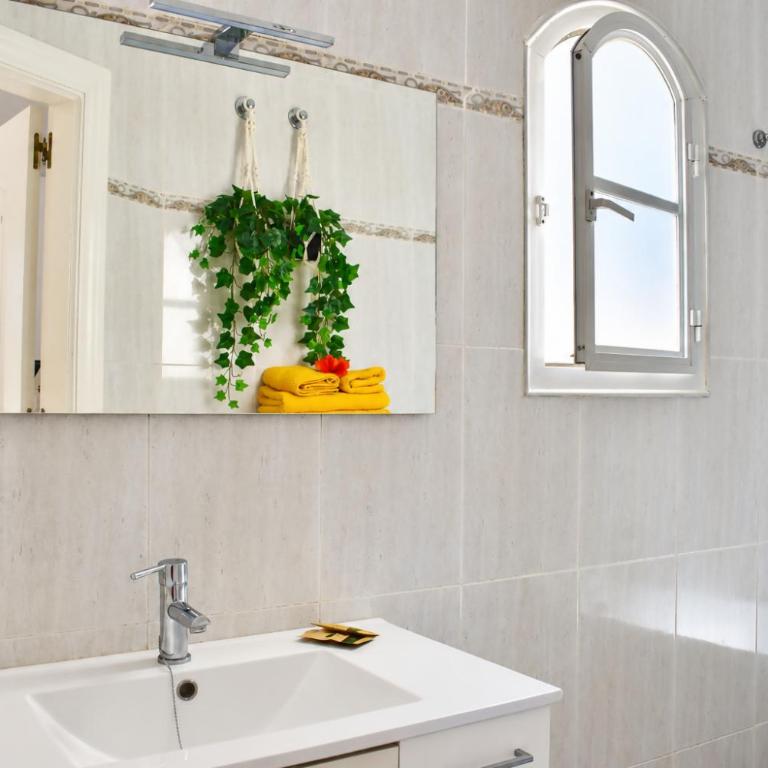 Villa Marisol - Terrace, golf and beach - One-Bedroom Apartment - 11