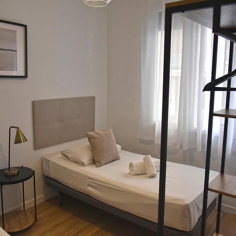 Apartamentos Zaragoza Gran Vía 3000 - Two-Bedroom Apartment - 42