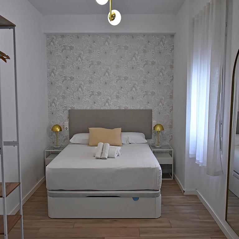 Apartamentos Zaragoza Gran Vía 3000 - Two-Bedroom Apartment - 50