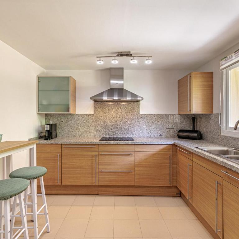 Estepona Resort Apartment with Spa and Tennis - Two-Bedroom Apartment - 4