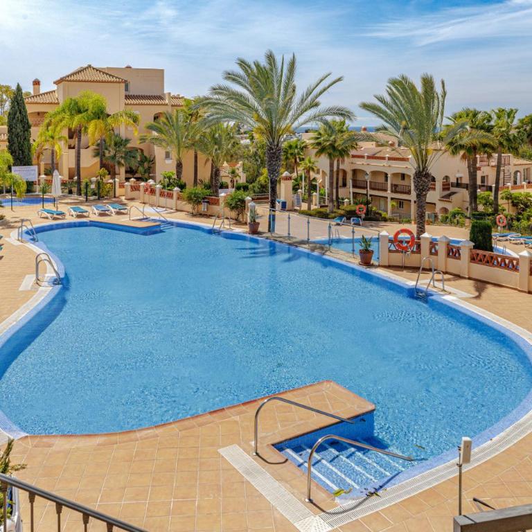 Estepona Resort Apartment with Spa and Tennis - Two-Bedroom Apartment - 16
