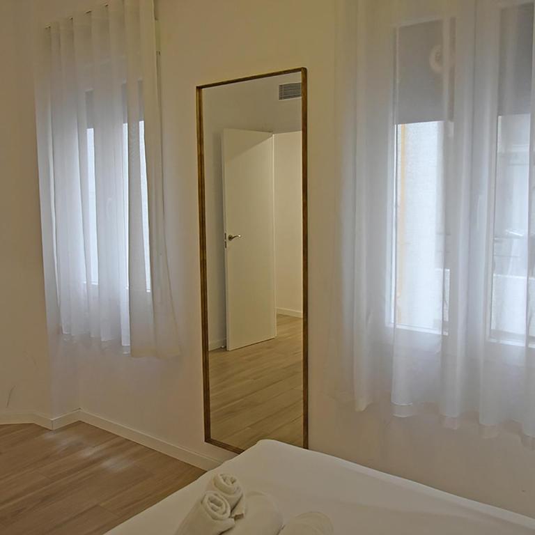 Apartamentos Zaragoza Gran Vía 3000 - Two-Bedroom Apartment - 59