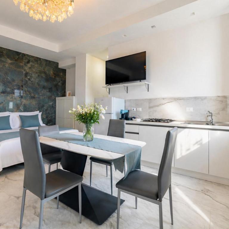 On The Sea Apartment by Symphonya Luxury Holiday Rentals - Appartamento con 2 Camere da Letto - 3