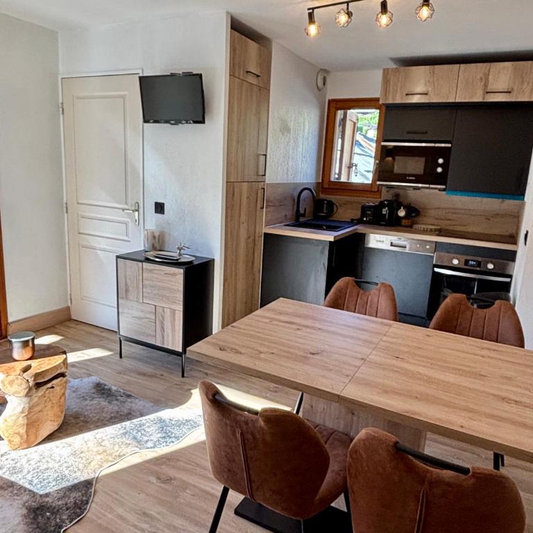 T3 SERRE CHEVALIER à 5 minutes à pied PISTES SKI et COMMERCES - Appartement 2 Chambres - 10