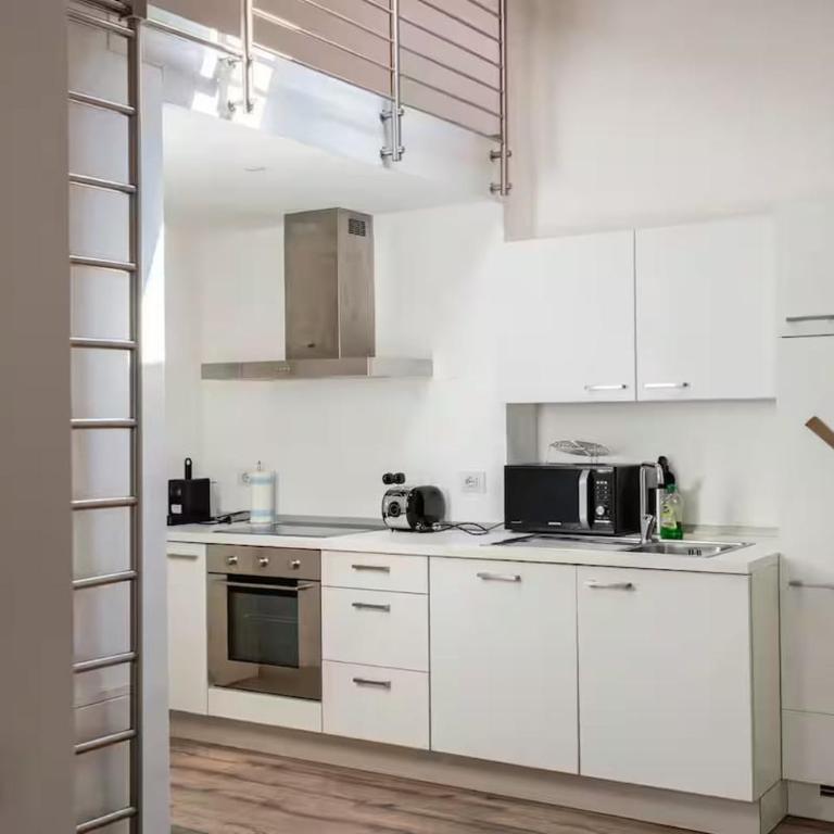 Penthouse near Piazza Duomo GoldenSuitesItaly914 - Apartment mit 2 Schlafzimmern - 14