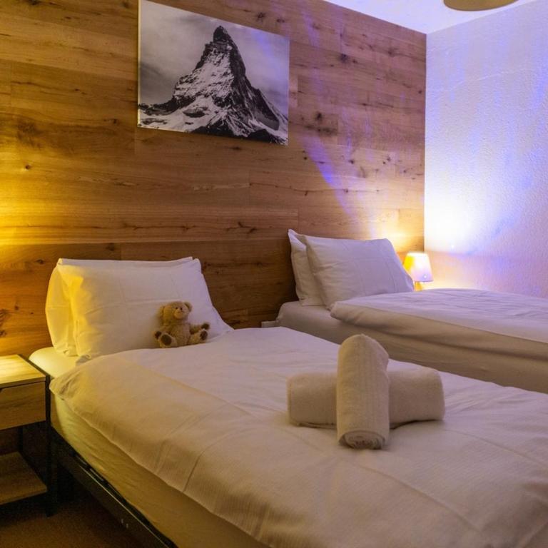 Contemporary Alpine 2-Bedroom Apartment - Room #1735133601 - 5
