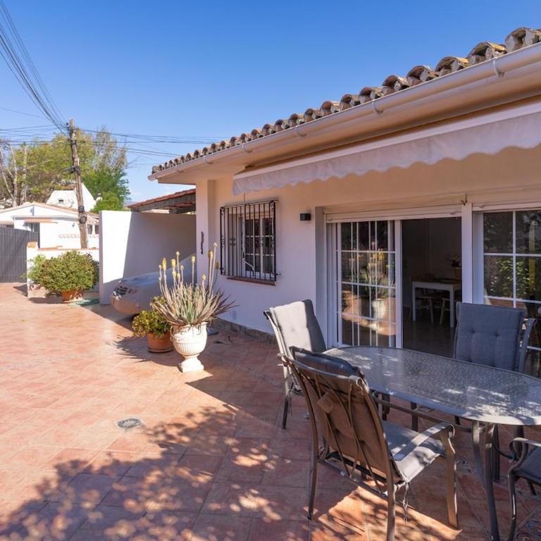 Charming two bedroom house close to the sea - Casa - 8