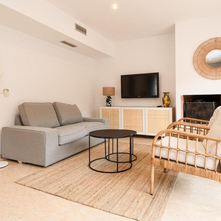 Charming two bedroom house close to the sea - Casa - 13
