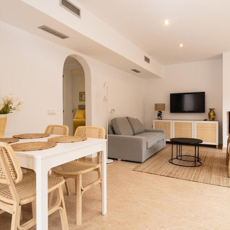 Charming two bedroom house close to the sea - Casa - 15