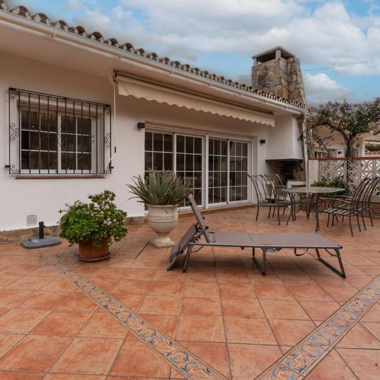 Charming two bedroom house close to the sea - Casa - 16