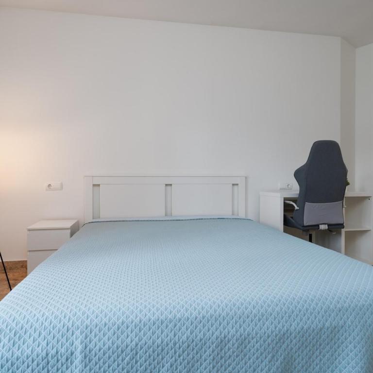Spacious four bedroom apartment in San Pedro - Four-Bedroom Apartment - 22