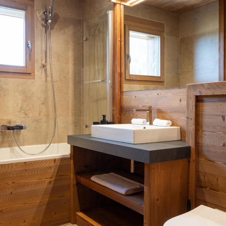 Le Pic des Vosges avec piscine intérieure, sauna, sur les pistes de ski - Chalet - 52