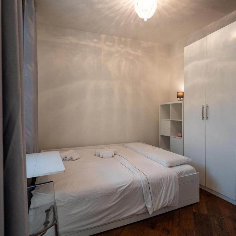 Ecocentrico - Camera Aironi - Via Ponte Marino 33 - Appartamento con 1 Camera da Letto - 37