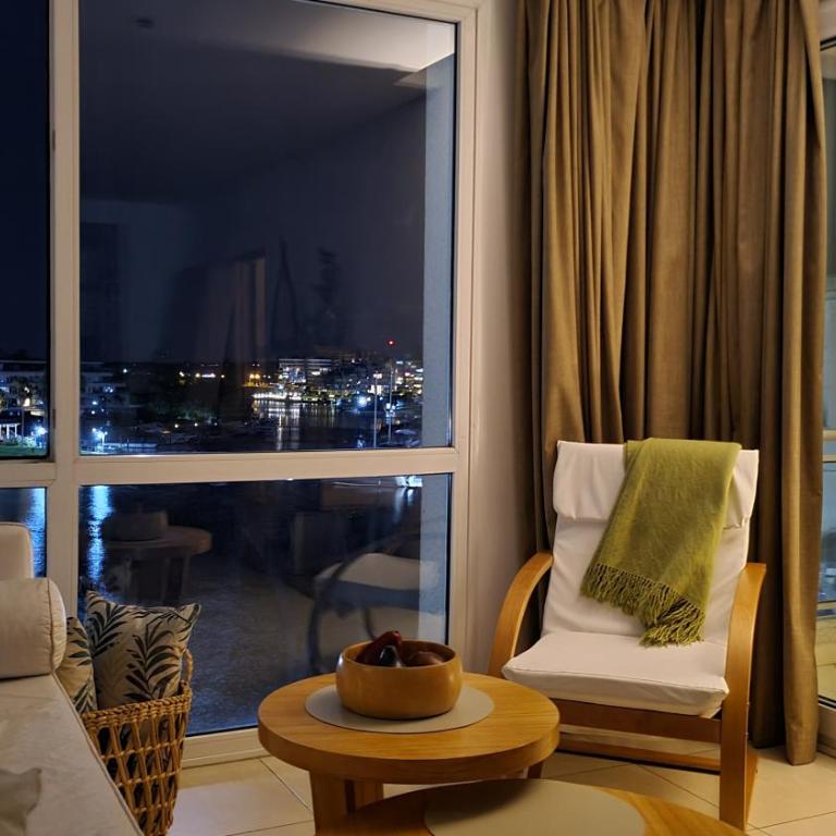 Nordelta Bahía Grande con Cochera Cubierta - Apartamento de 1 dormitorio con balcón y vistas al agua - 12