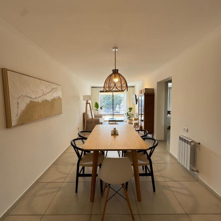 Departamento en Necochea - A metros del mar - Apartamento de 1 dormitorio con balcón - 1