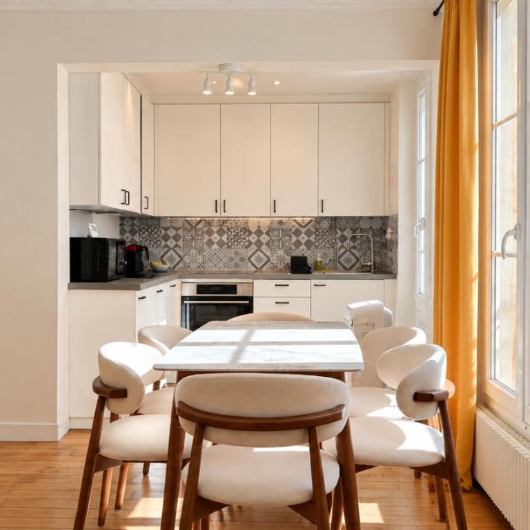 Modern 2 Bedroom Apartment Near Metro with Netflix - Appartement 2 Chambres - 3