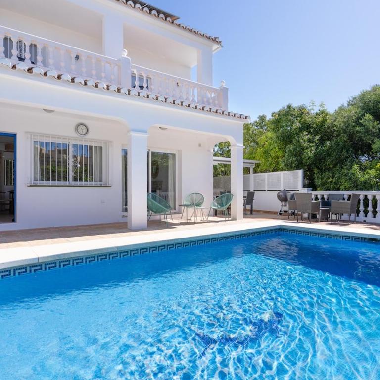 Villa Blue Skies- Calahonda - Villa - 1