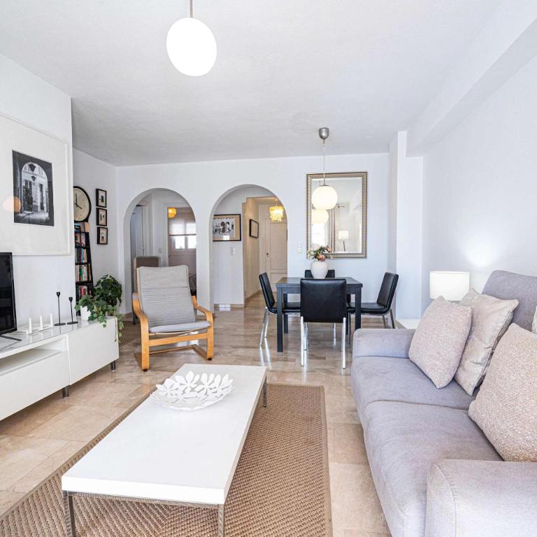 Modern 2-bed 2-bathroom by the pool Las Fuentes de Nerja - Apartamento - 8