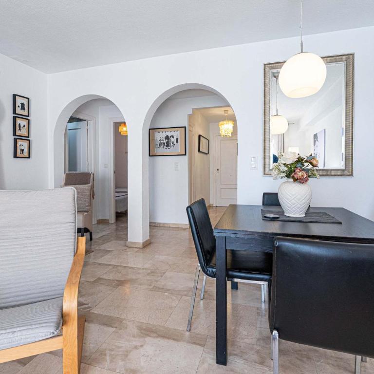 Modern 2-bed 2-bathroom by the pool Las Fuentes de Nerja - Apartamento - 9