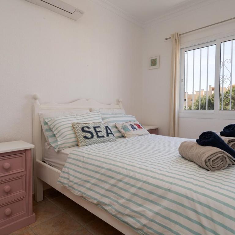 Villa Blue Skies- Calahonda - Villa - 33