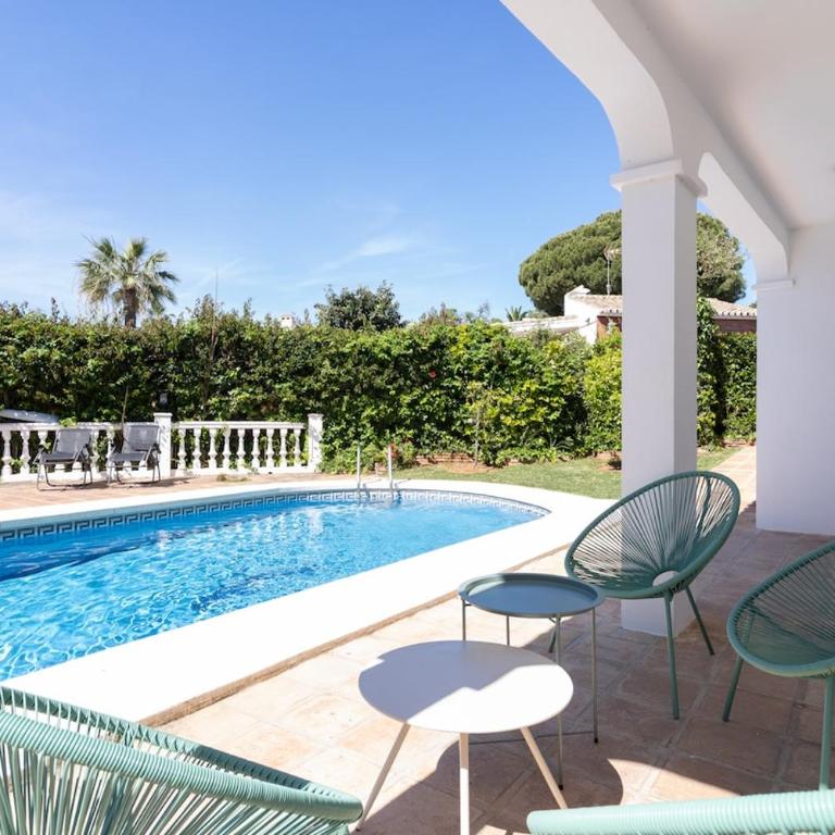 Villa Blue Skies- Calahonda - Villa - 34
