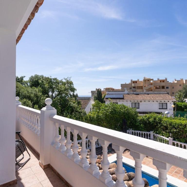 Villa Blue Skies- Calahonda - Villa - 39