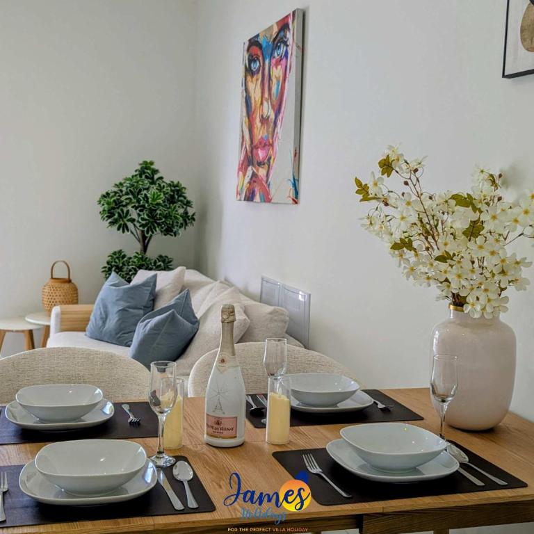 Modern Escape South Facing Terrace 3 Pools VM92 - Apartment - 5