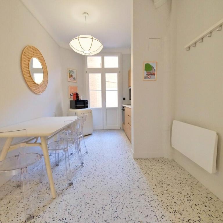 Bonhomme house - Hypercentre - Apartamento de 2 dormitorios - 61
