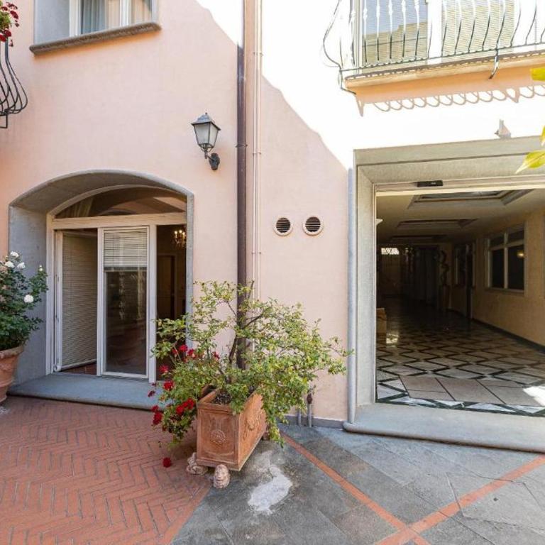Battanta Rental in Florence - Appartamento Standard con 2 Camere da Letto - 2