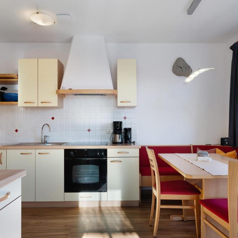 Innerfohrer Hof - Appartamento Deluxe con 2 Camere da Letto e Vista Giardino - 18