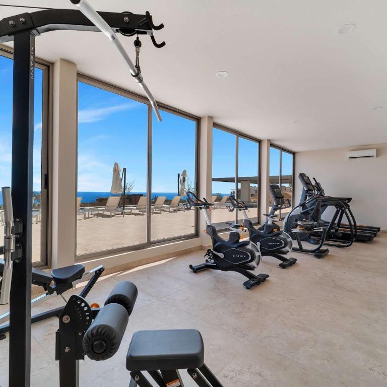 Marvelous Brand New 2 BR Condo - Pool with Ocean Views - Casa - 20
