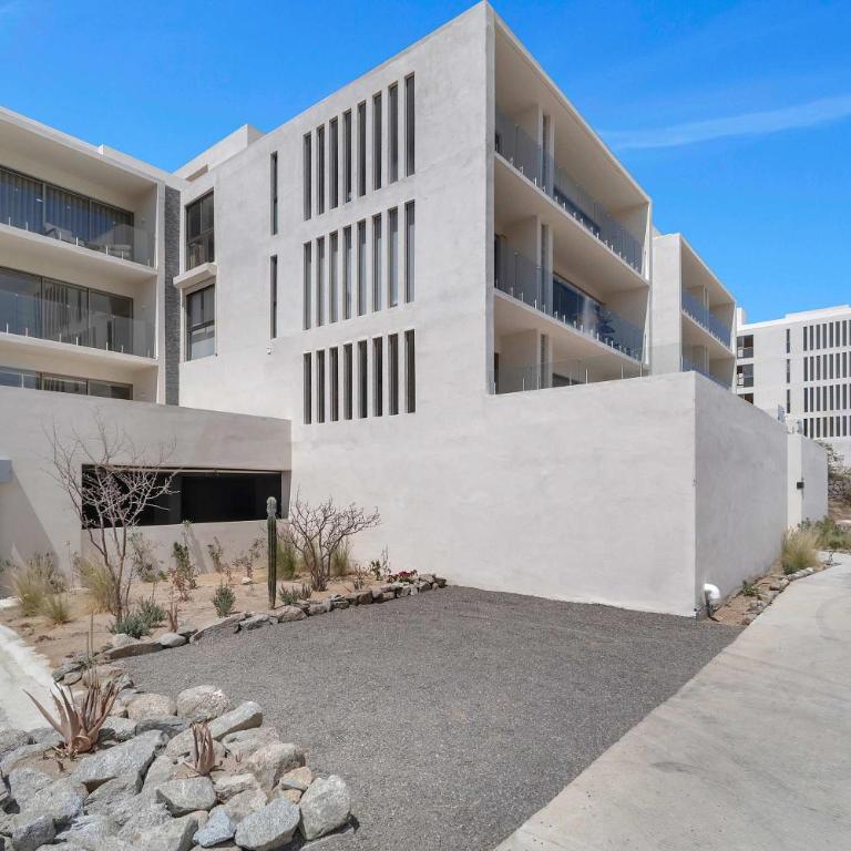 Brand New Pet-Friendly Condo - Private Pool - Casa - 24
