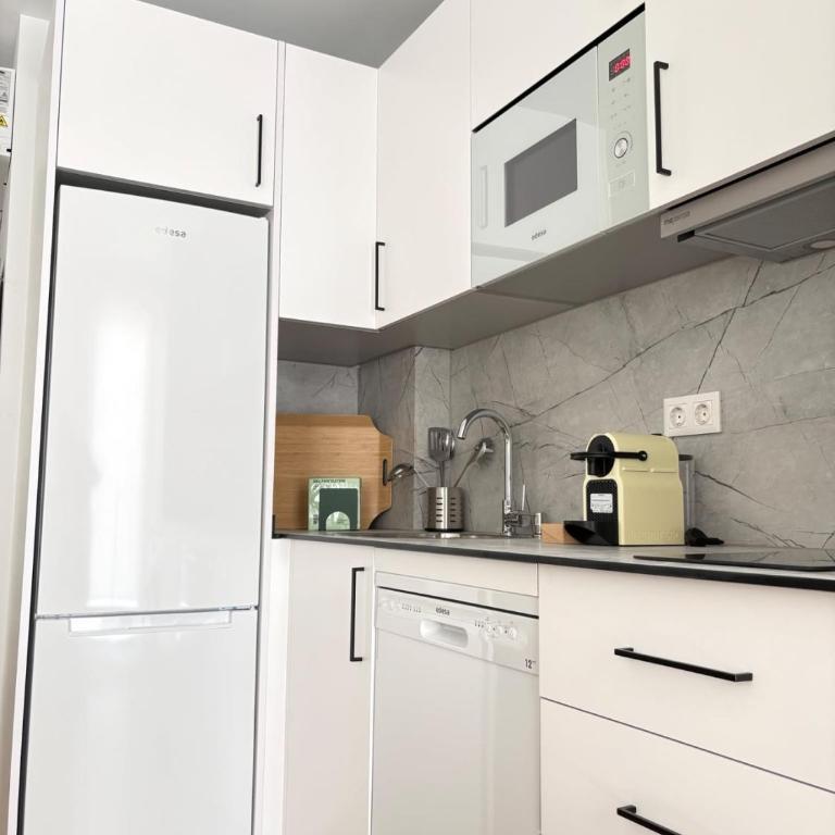 Berrocal Signature Apartments - Family Studio - 7