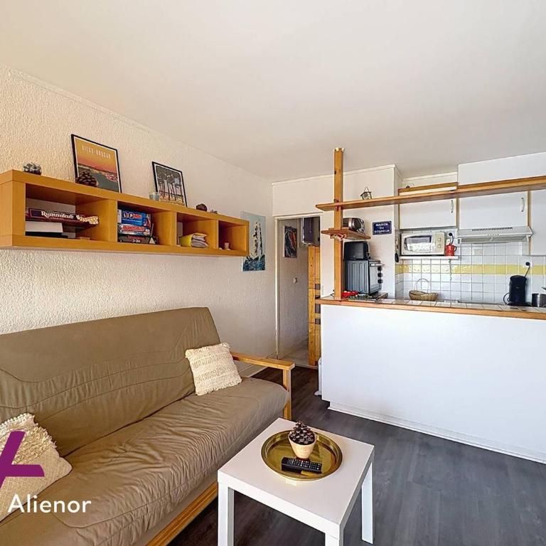 SOUSTONS PLAGE - T2 cab 4 personnes - S.ALBRETIII 07 - One-Bedroom Apartment - 3