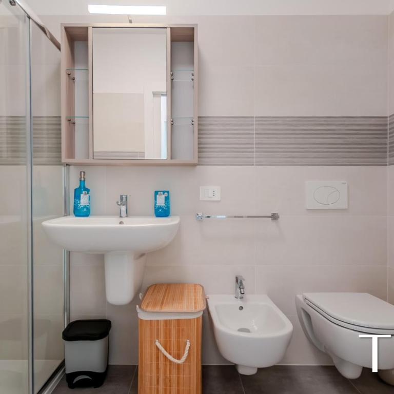 TETI - Le Ninfe del Garda - Appartamento con 3 Camere da Letto e Vista Lago - 32
