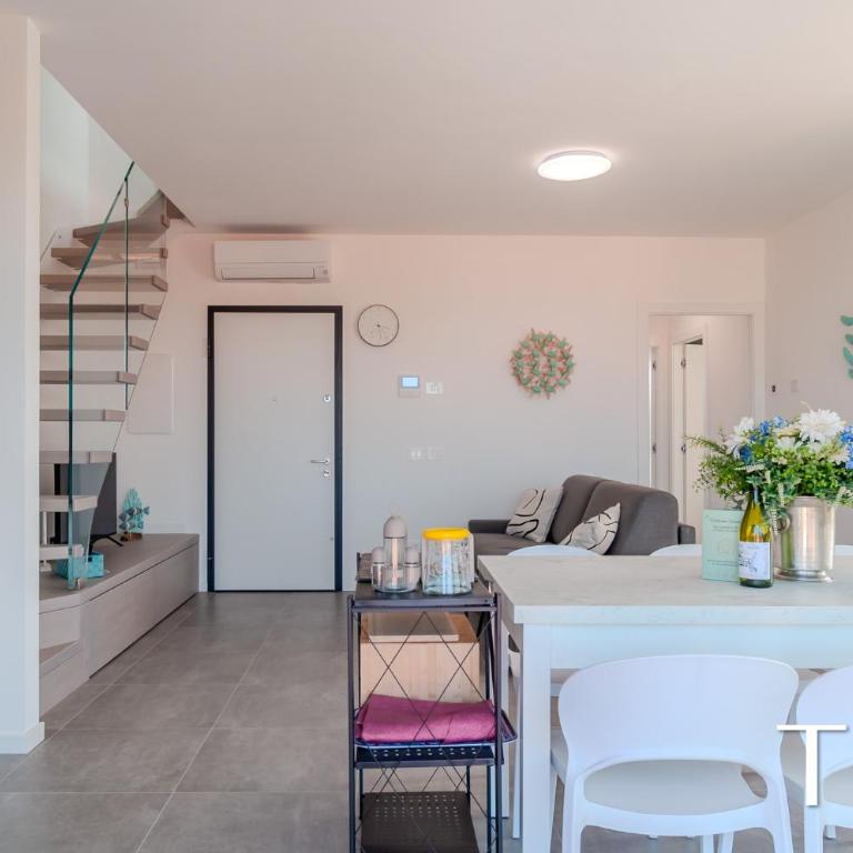TETI - Le Ninfe del Garda - Appartamento con 3 Camere da Letto e Vista Lago - 21