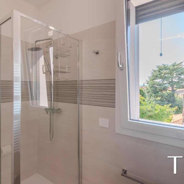 TETI - Le Ninfe del Garda - Appartamento con 3 Camere da Letto e Vista Lago - 43