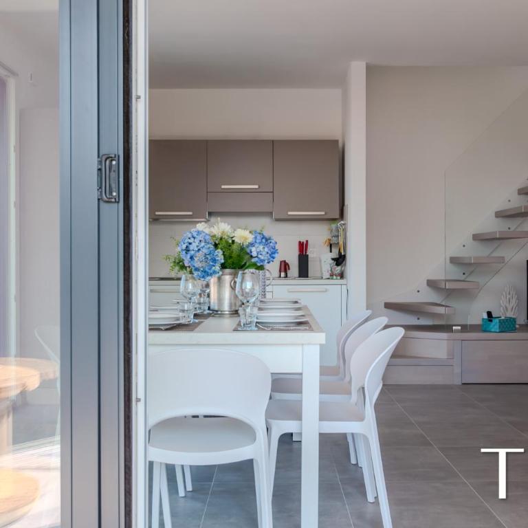 TETI - Le Ninfe del Garda - Appartamento con 3 Camere da Letto e Vista Lago - 7