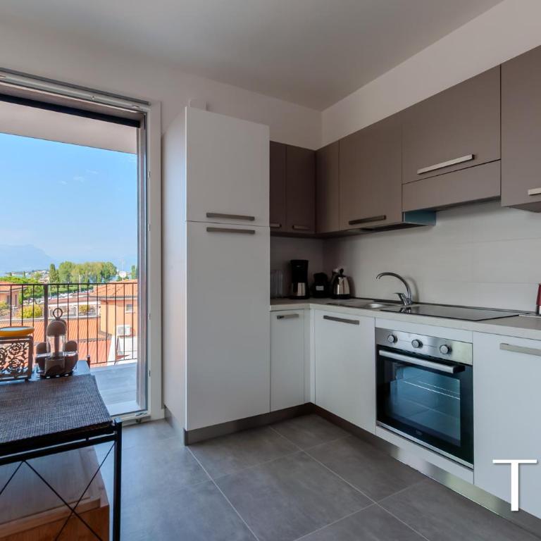 TETI - Le Ninfe del Garda - Appartamento con 3 Camere da Letto e Vista Lago - 17