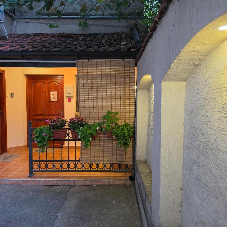 Vrapčići sa Vračara - Studio Apartment - 41