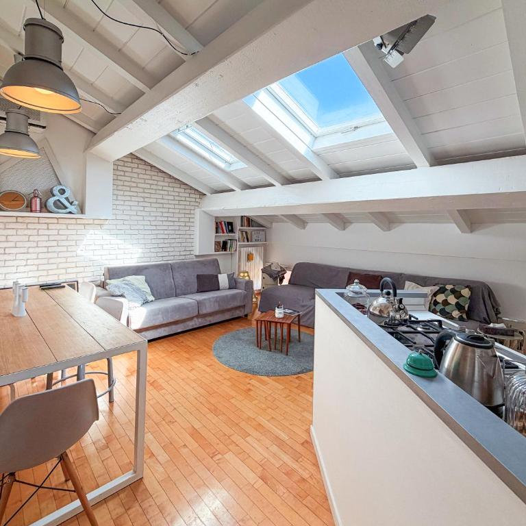 Un sogno sui tetti di Modena - Skyline Rooftop - One-Bedroom Apartment with City View - 9